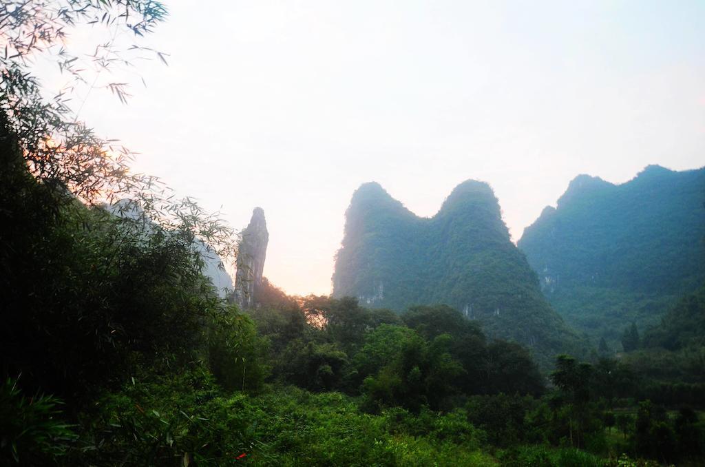 Yangshuo Peaceful Valley Retreat Hotel Exterior photo