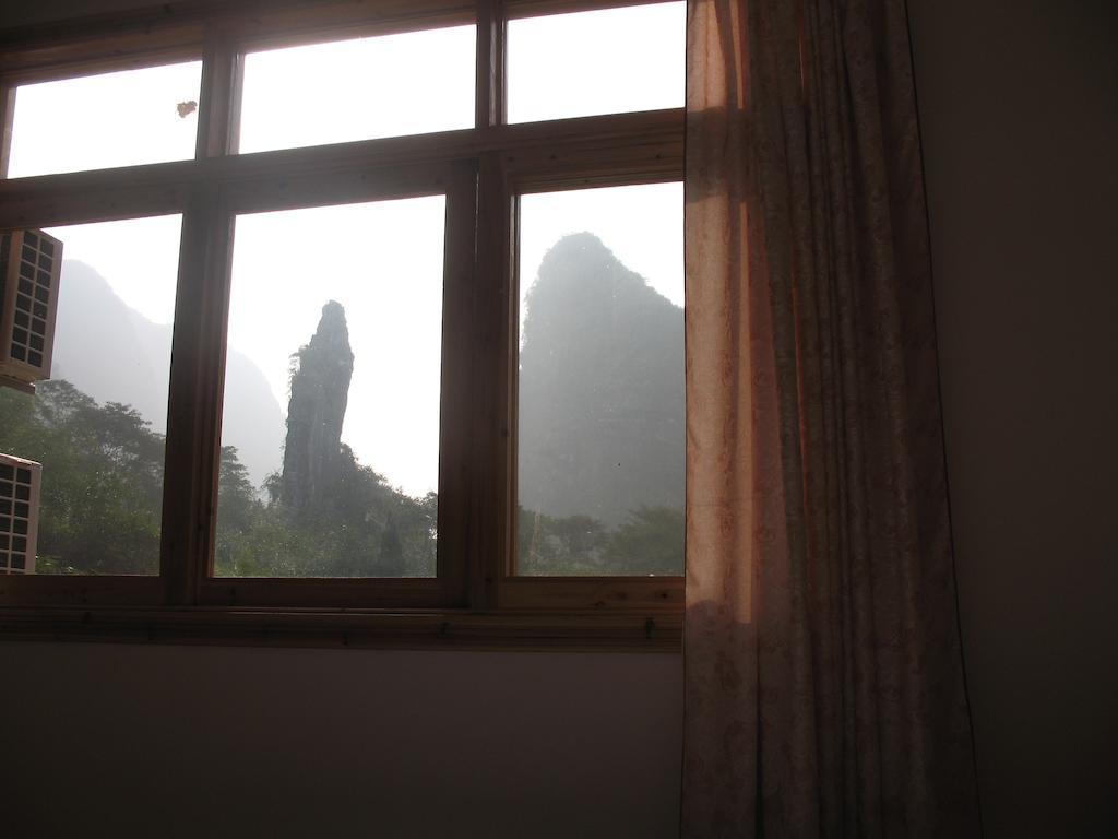 Yangshuo Peaceful Valley Retreat Hotel Exterior photo