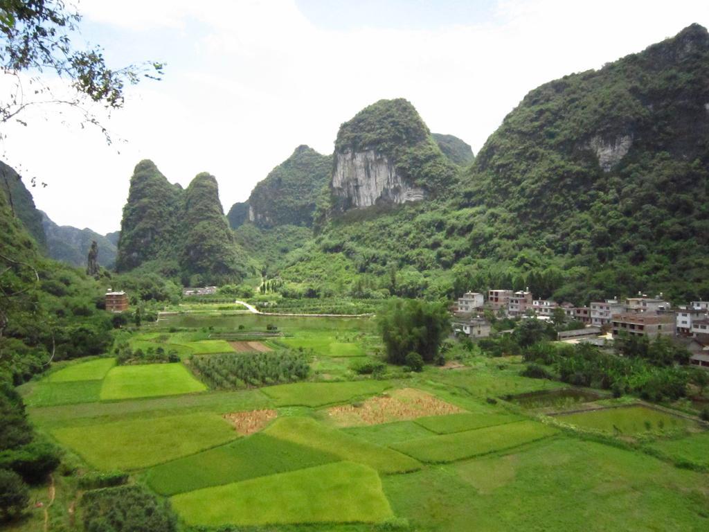 Yangshuo Peaceful Valley Retreat Hotel Exterior photo