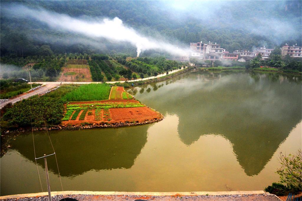 Yangshuo Peaceful Valley Retreat Hotel Exterior photo