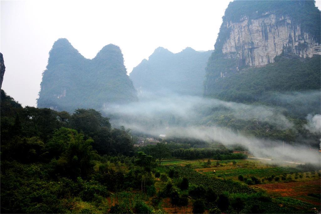 Yangshuo Peaceful Valley Retreat Hotel Exterior photo